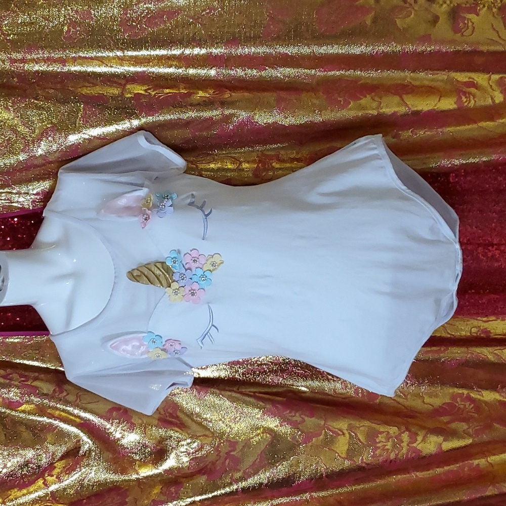 Super cute body suit!
